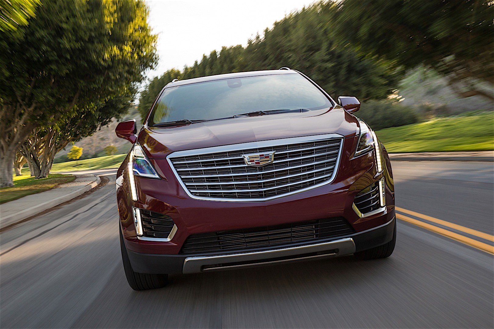Cadillac Xt5 photo 30