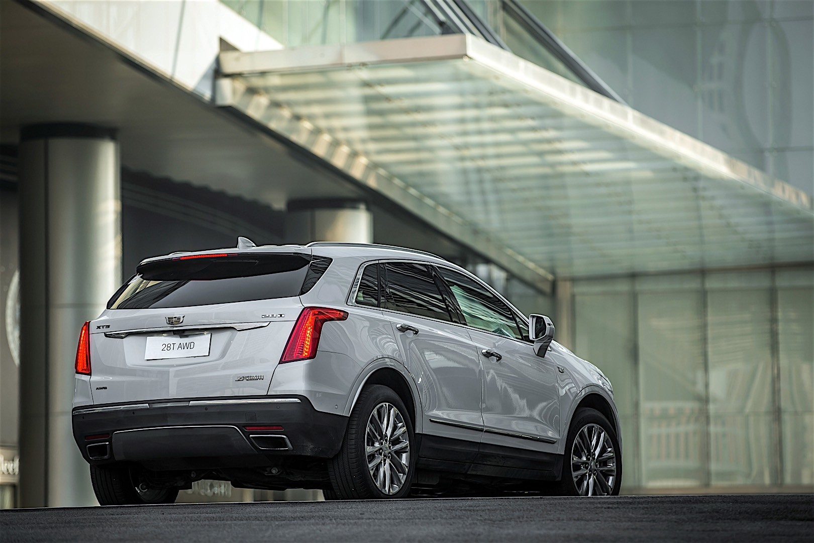 Cadillac Xt5 photo 36