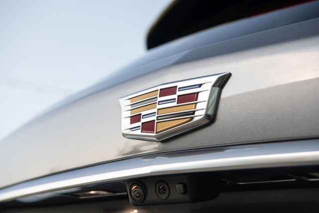 Cadillac Xt5 photo 6