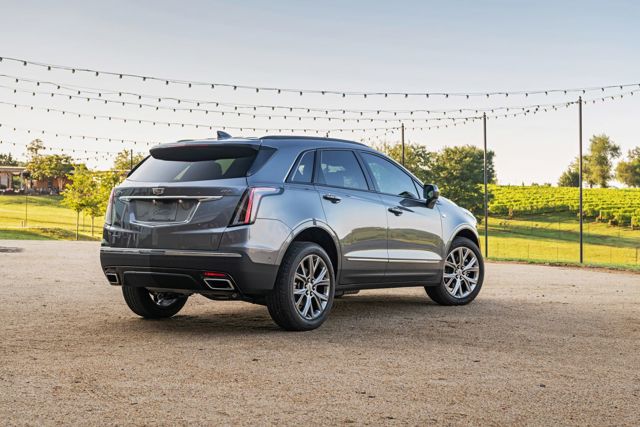 Cadillac Xt5 photo 9