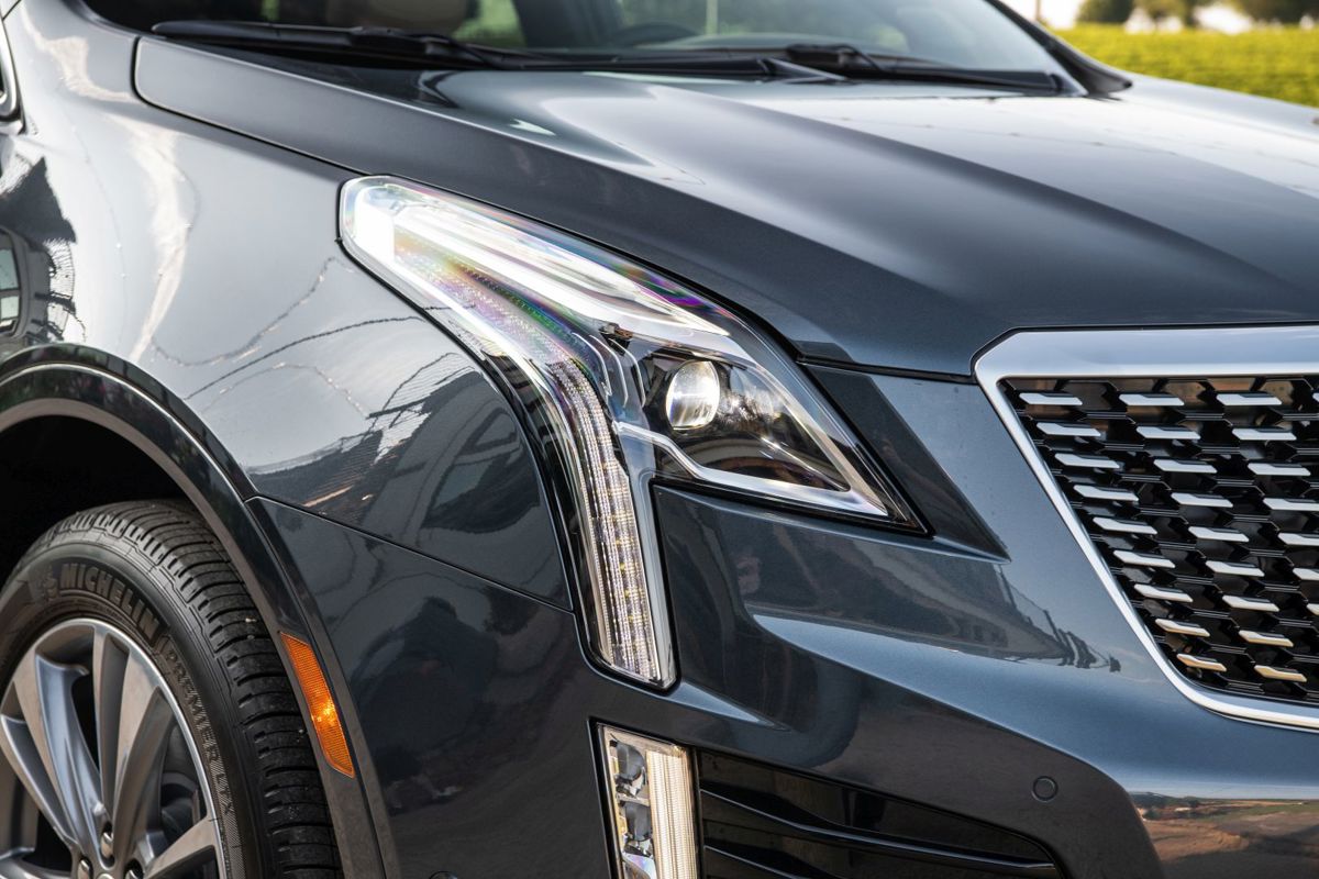 Cadillac CADILLAC XT5 3.6L V6 VVT 9AT (310 HP)