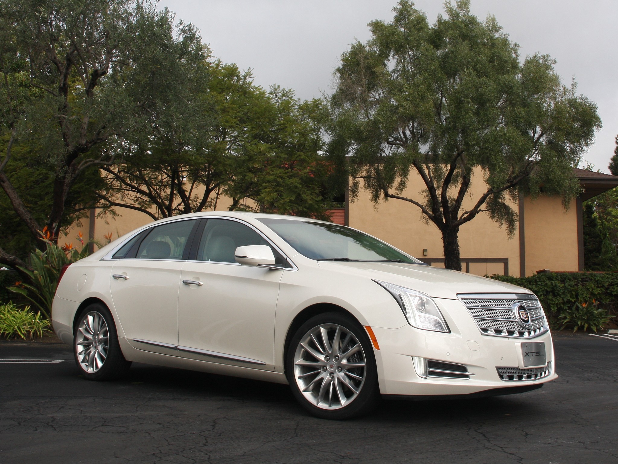 Cadillac Xts photo 28