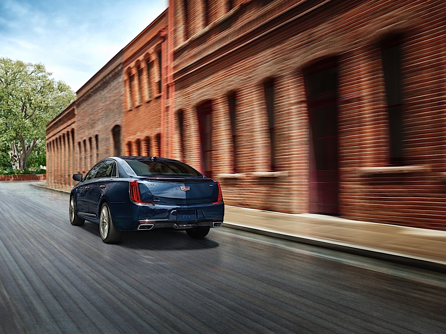 Cadillac Xts photo 3