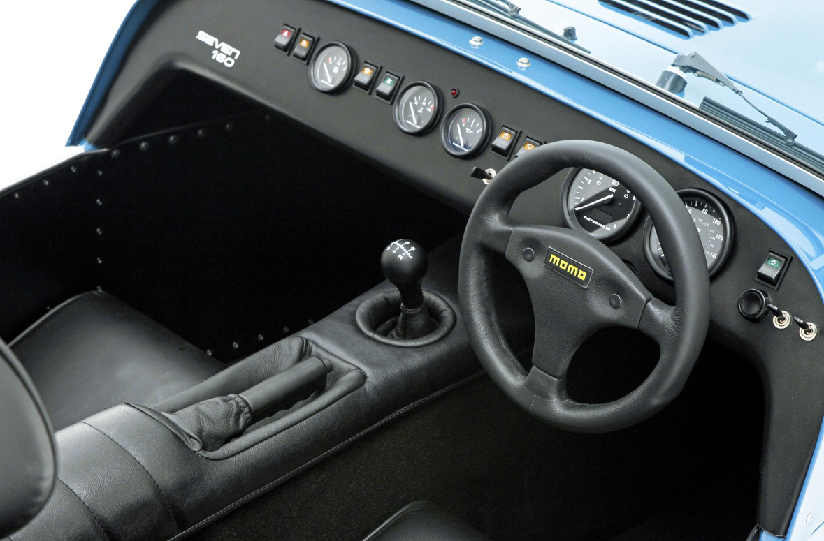 Caterham Seven 160 photo 12