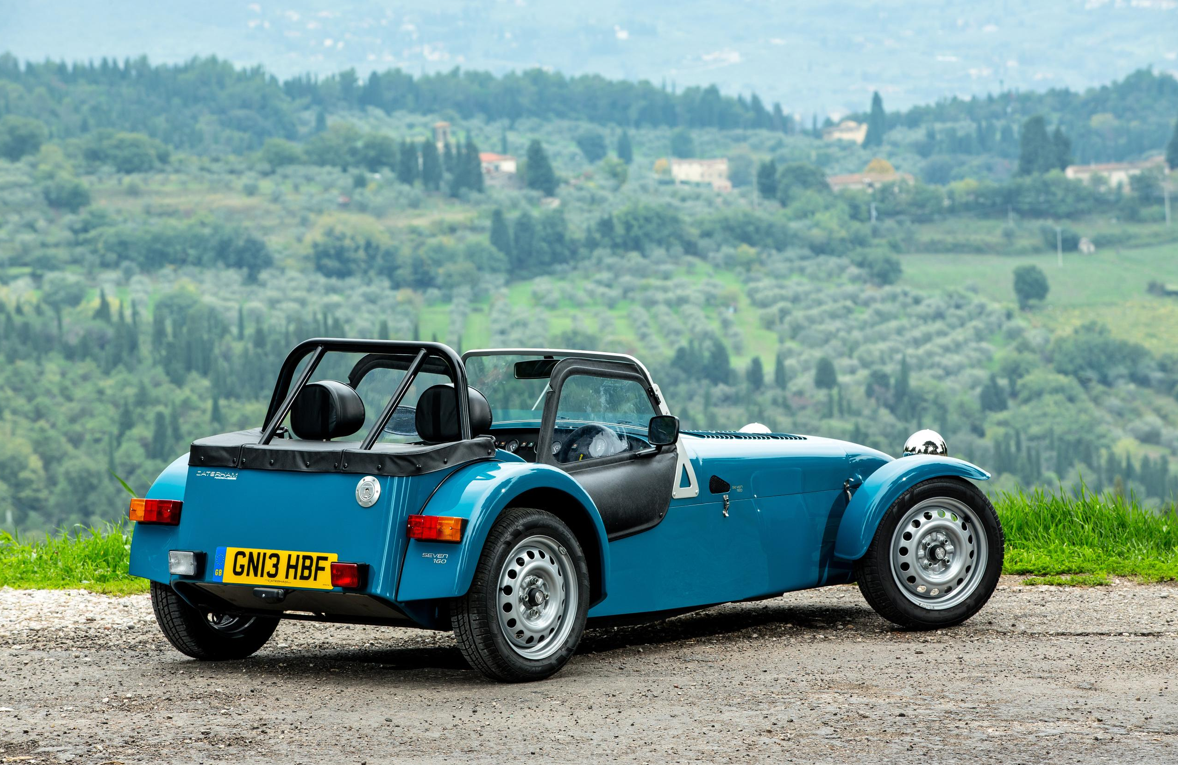 Caterham Seven 160 photo 8