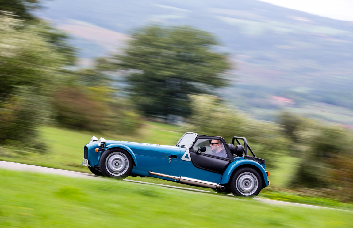Caterham Seven 160 photo 9