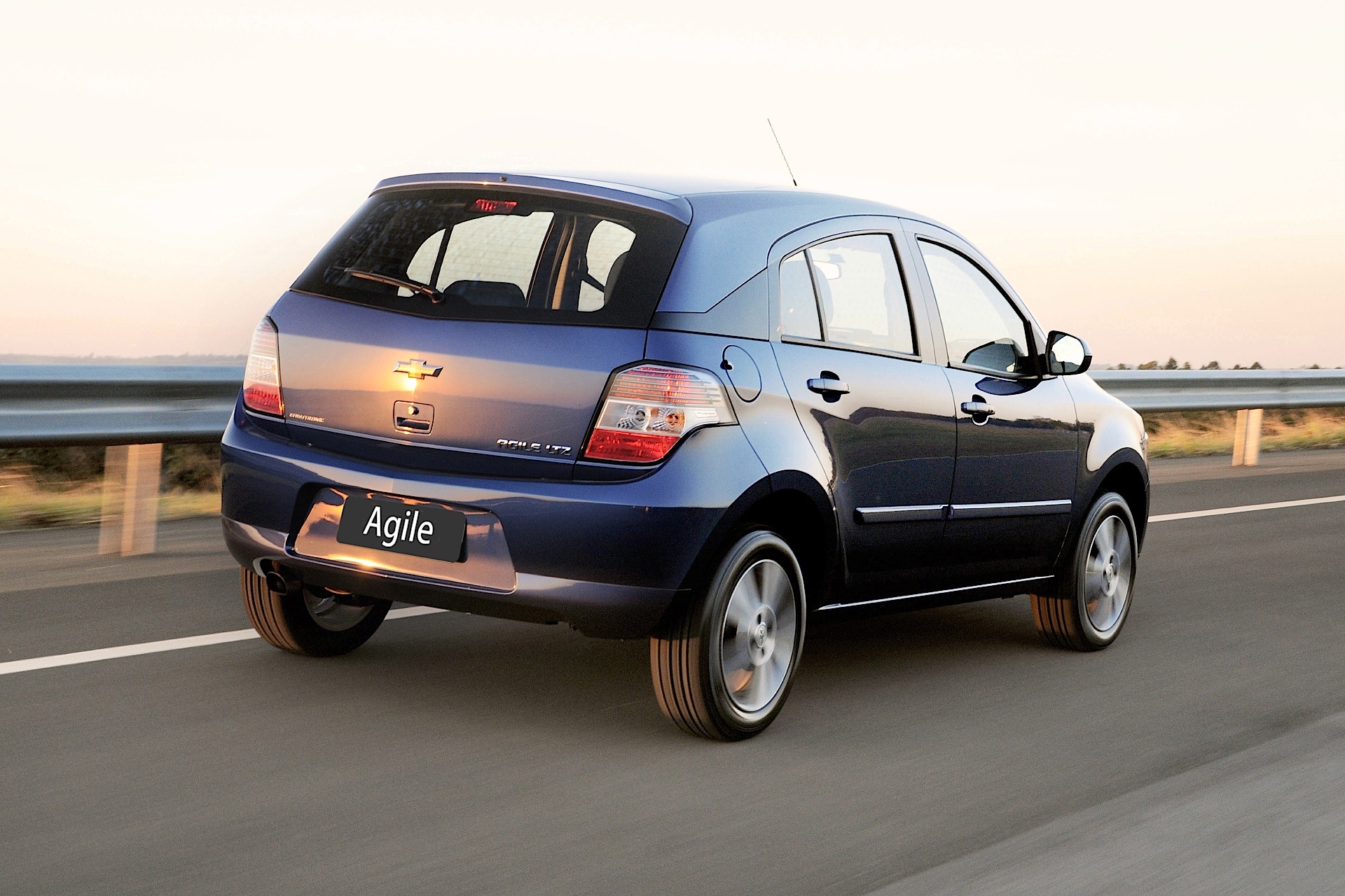 Chevrolet Agile photo 2