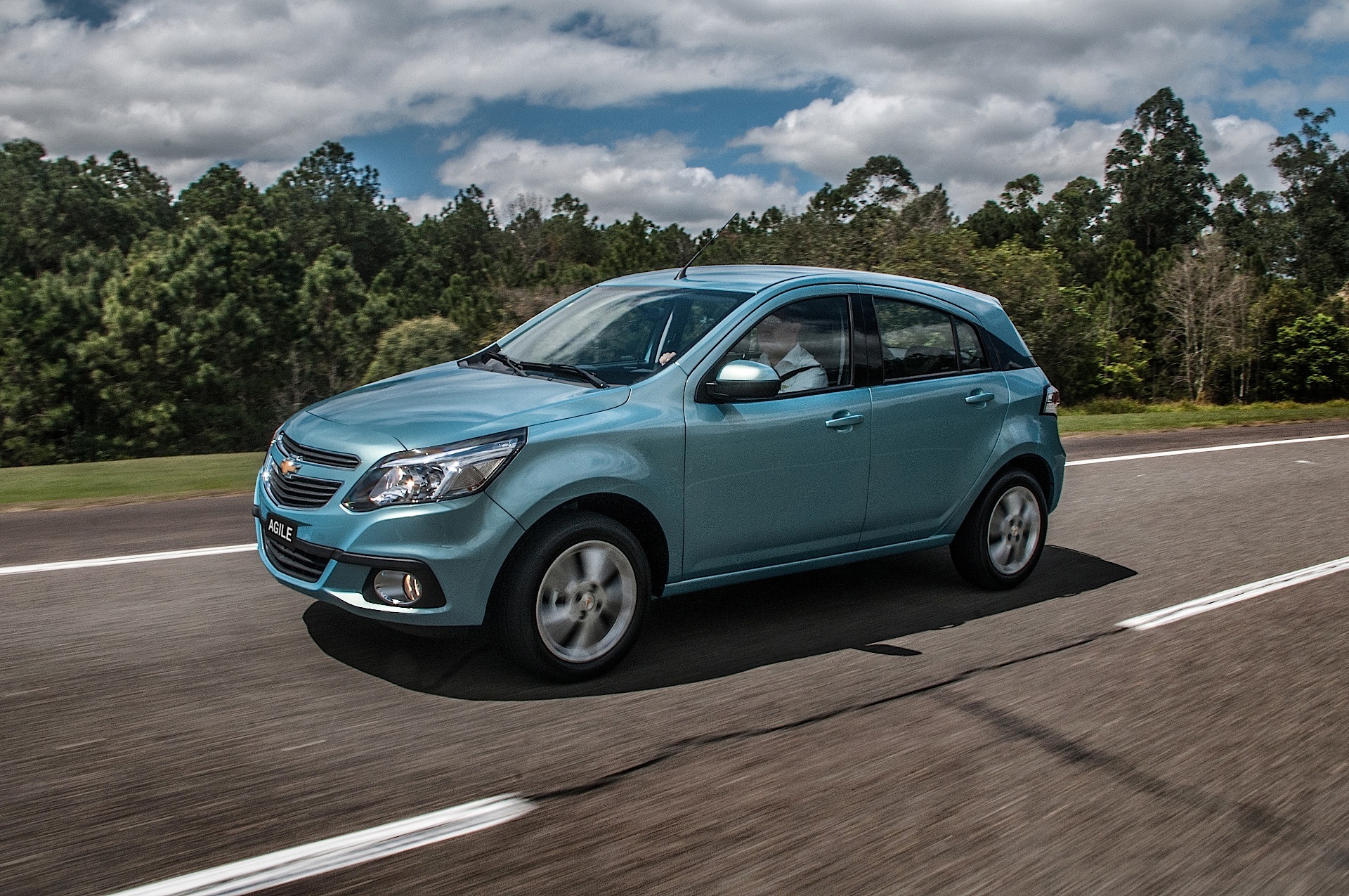 Chevrolet Agile photo 11