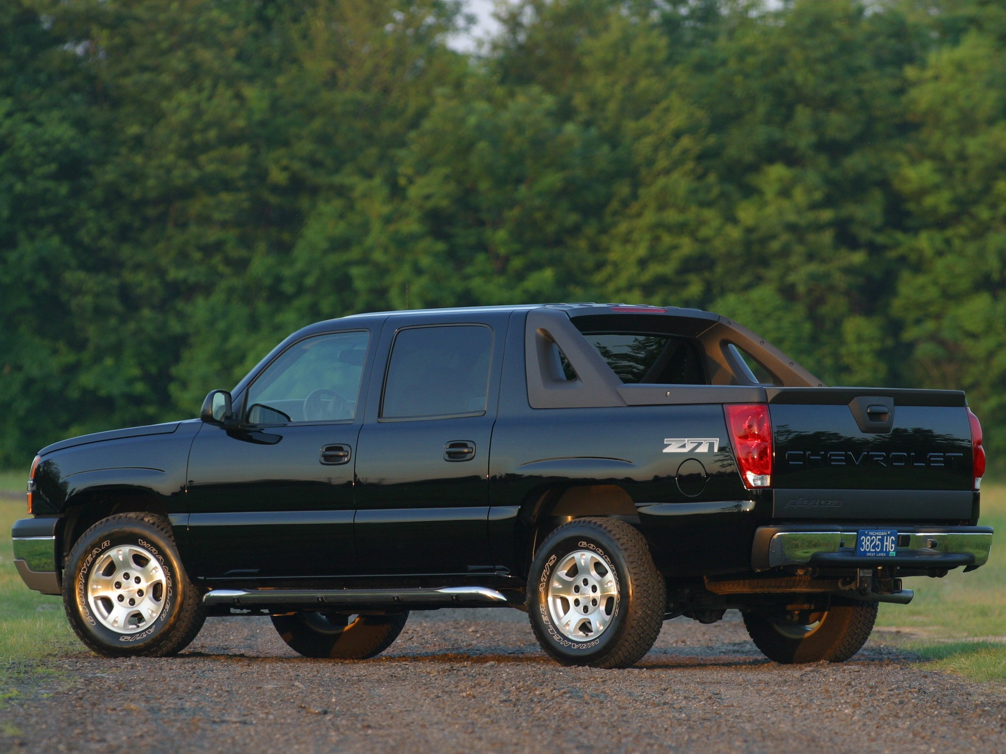 Chevrolet Avalanche photo 16