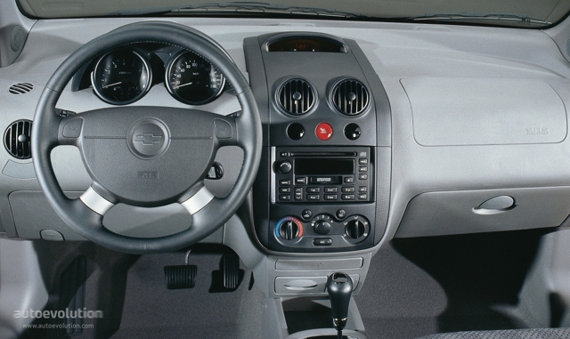 Chevrolet Aveo / Kalos 3 Doors photo 25