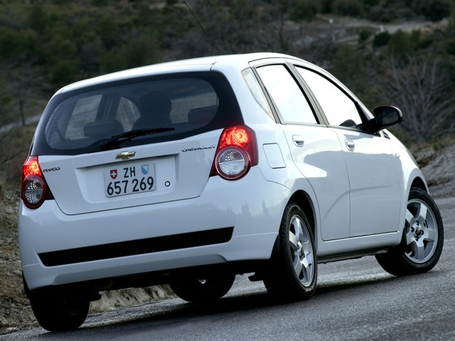 Chevrolet Aveo / Kalos 5 Doors foto 12