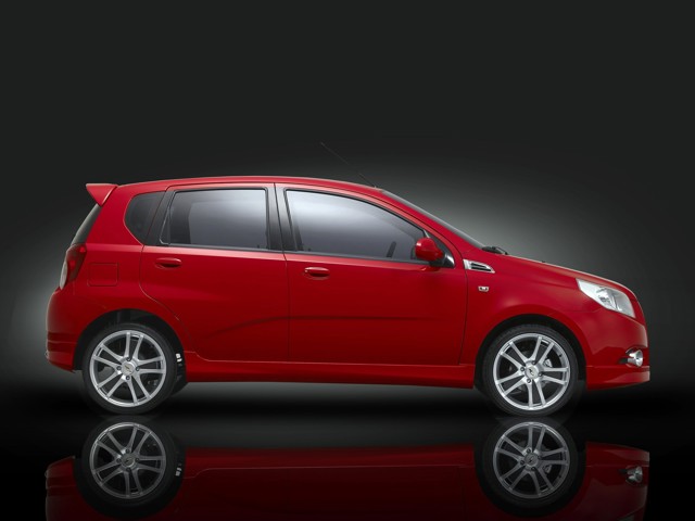 Chevrolet Aveo / Kalos 5 Doors foto 21