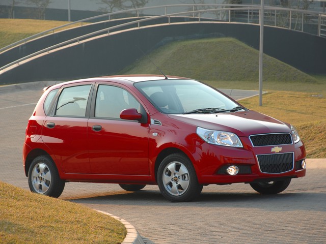 Chevrolet Aveo / Kalos 5 Doors foto 33