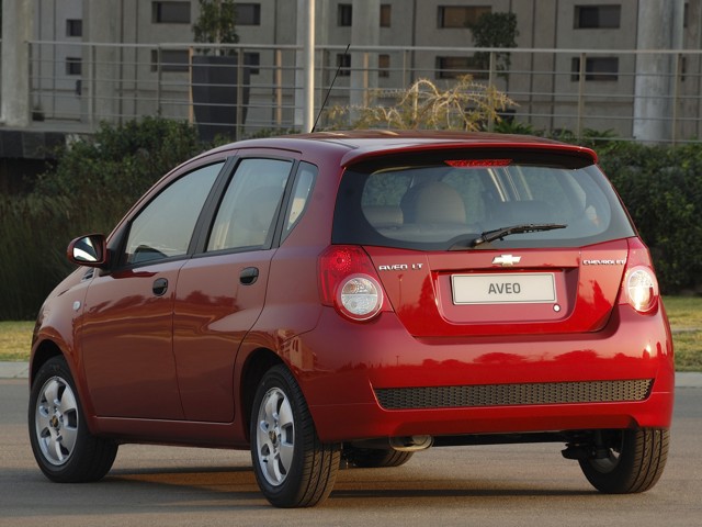 Chevrolet Aveo / Kalos 5 Doors foto 37