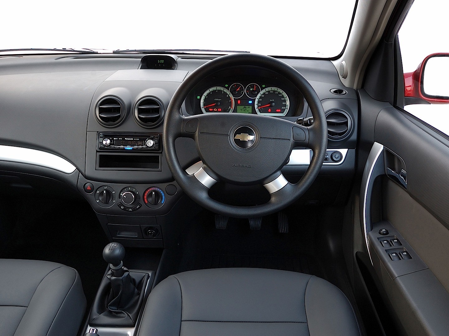 Chevrolet Aveo / Kalos 5 Doors photo 48