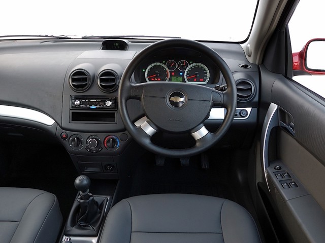 Chevrolet Aveo / Kalos 5 Doors foto 48