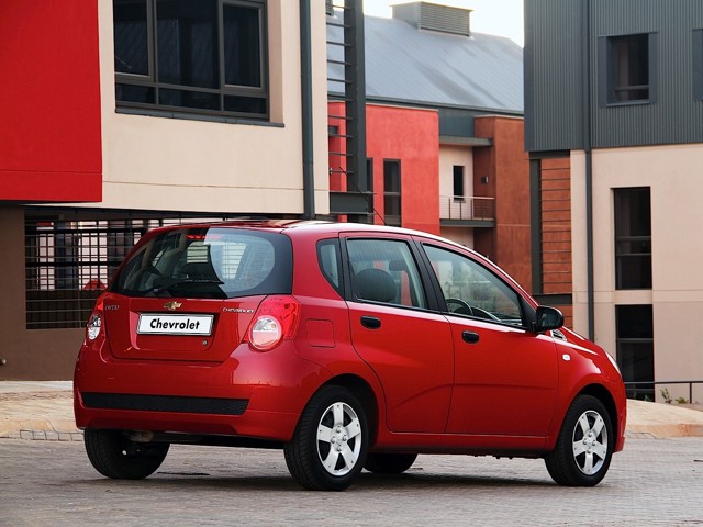 Chevrolet Aveo / Kalos 5 Doors foto 23