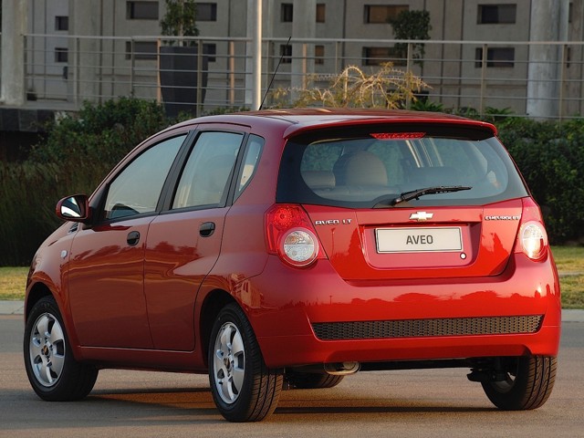 Chevrolet Aveo / Kalos 5 Doors foto 34