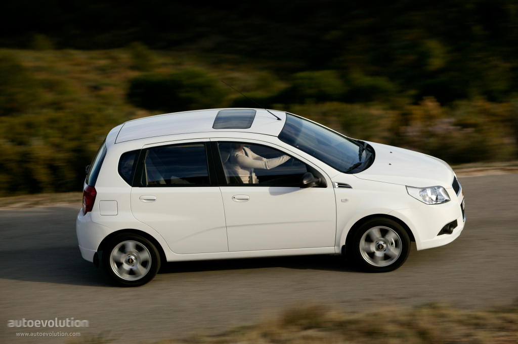Chevrolet Aveo / Kalos 5 Doors photo 8