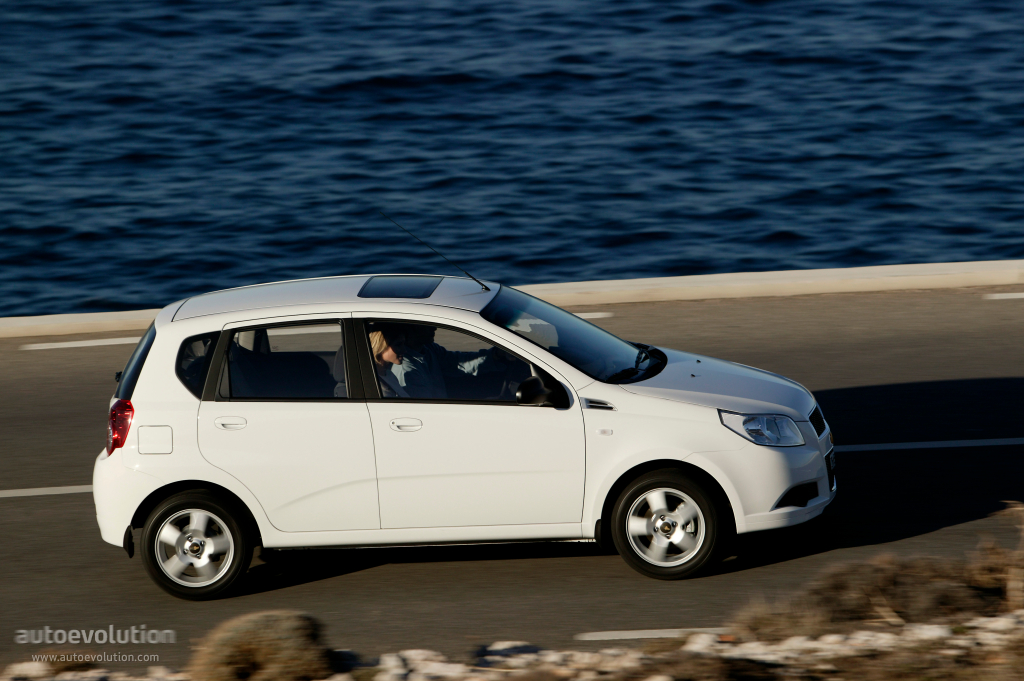 Chevrolet Aveo / Kalos 5 Doors photo 9