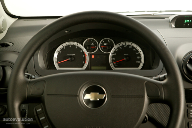 Chevrolet Aveo / Kalos 5 Doors foto 41