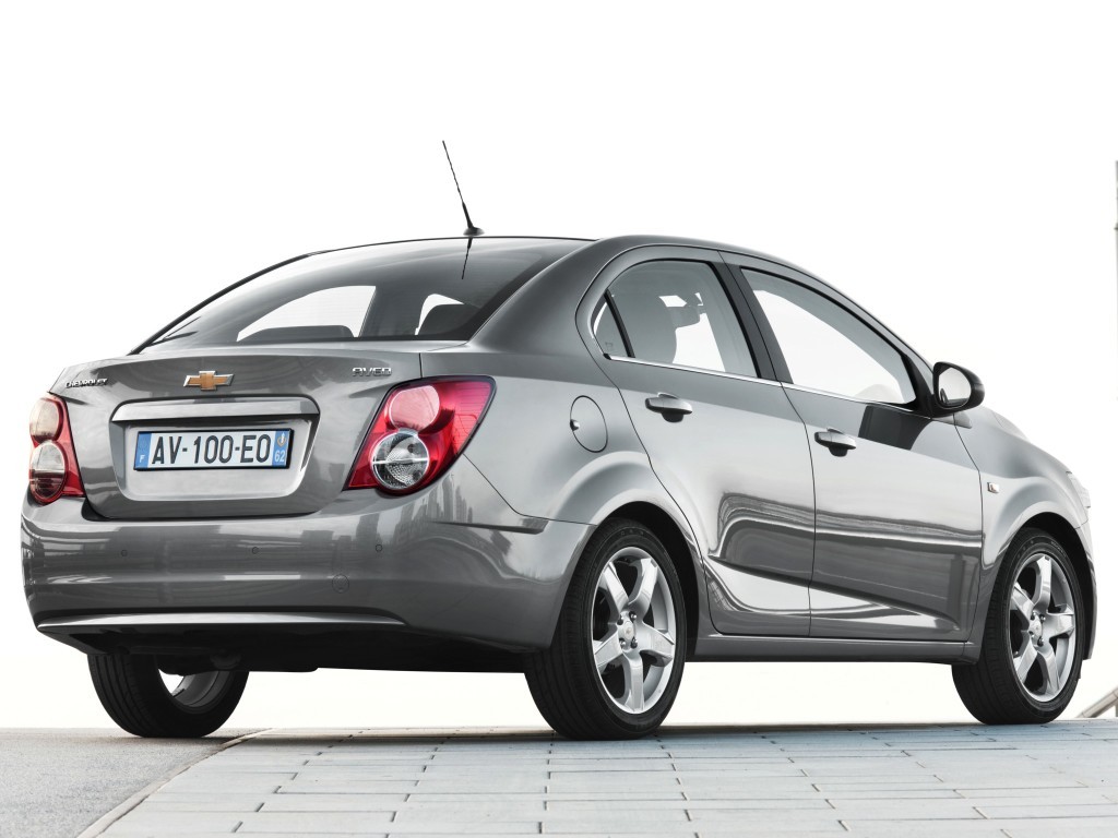 Chevrolet Aveo / Kalos Sedan photo 9