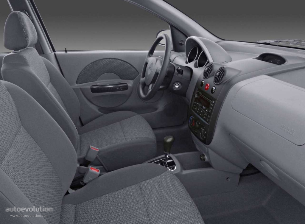 Chevrolet Aveo / Kalos Sedan photo 17