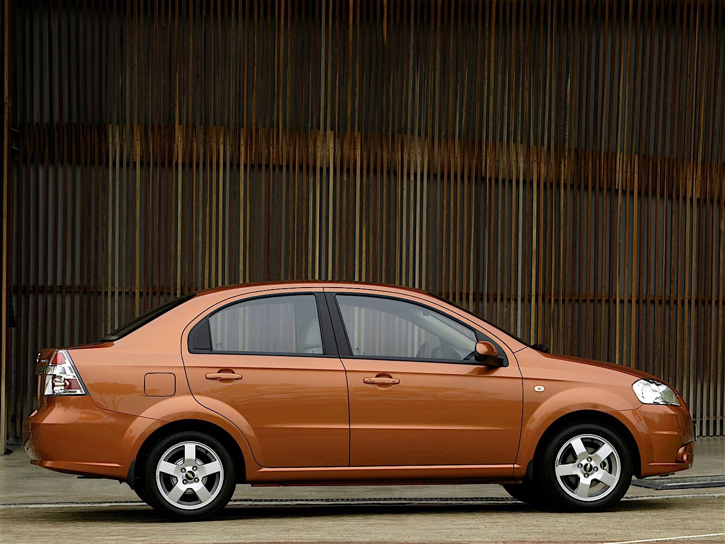 Chevrolet Aveo / Kalos Sedan photo 10