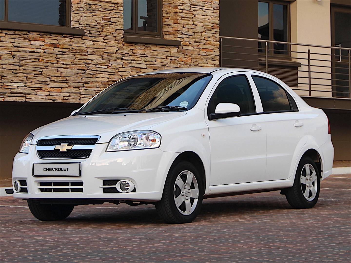 Chevrolet Aveo / Kalos Sedan photo 34