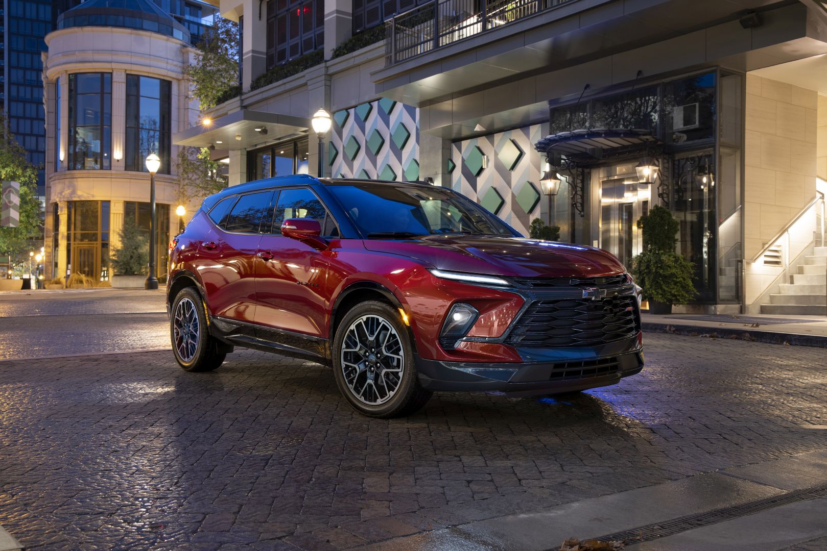 Chevrolet Blazer photo 2