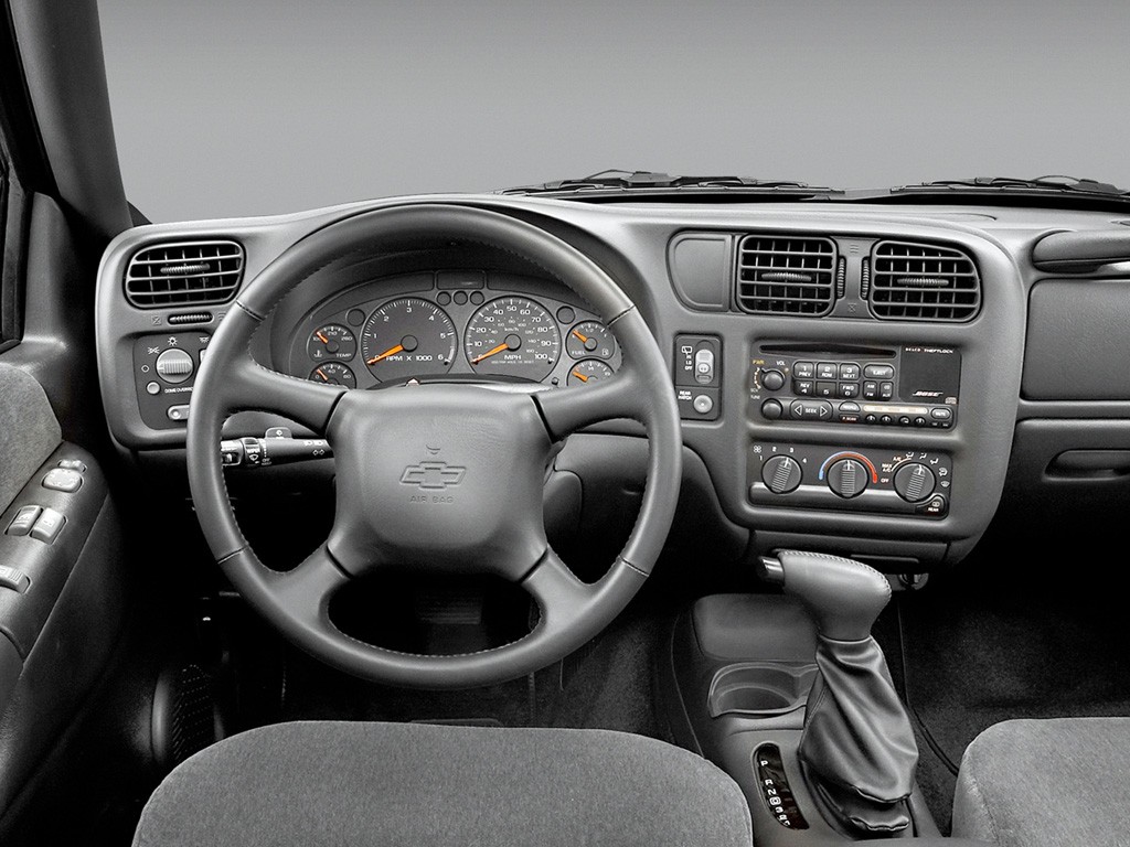 Chevrolet Blazer photo 23