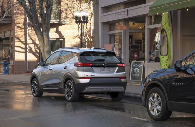 Chevrolet Bolt photo 12