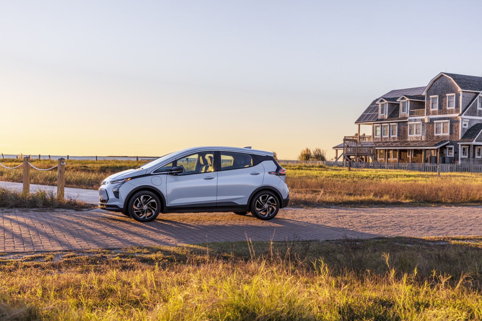 Chevrolet Bolt photo 3