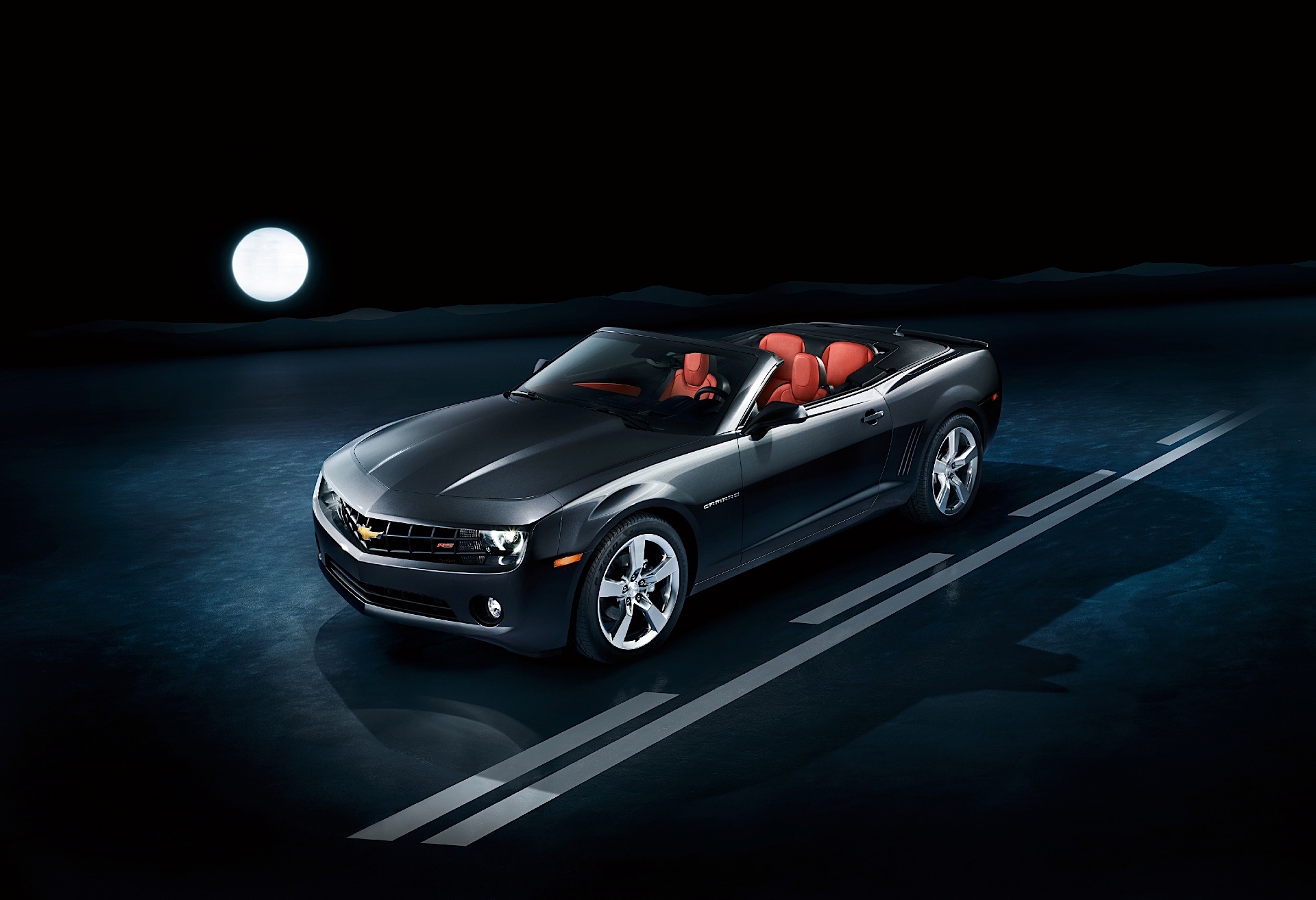 Chevrolet Camaro Convertible photo 13