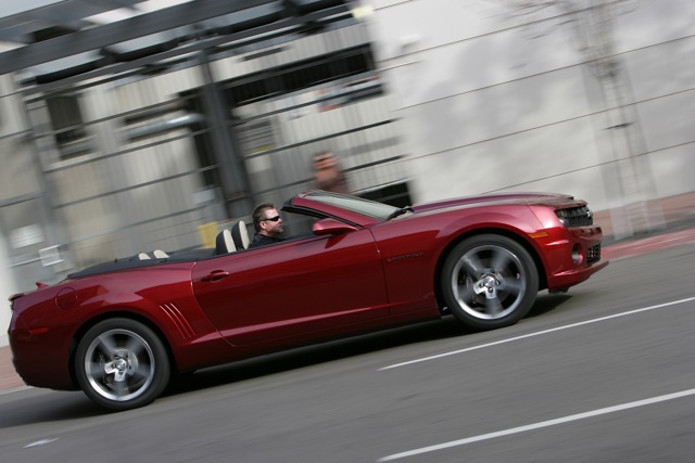 Chevrolet Camaro Convertible foto 19