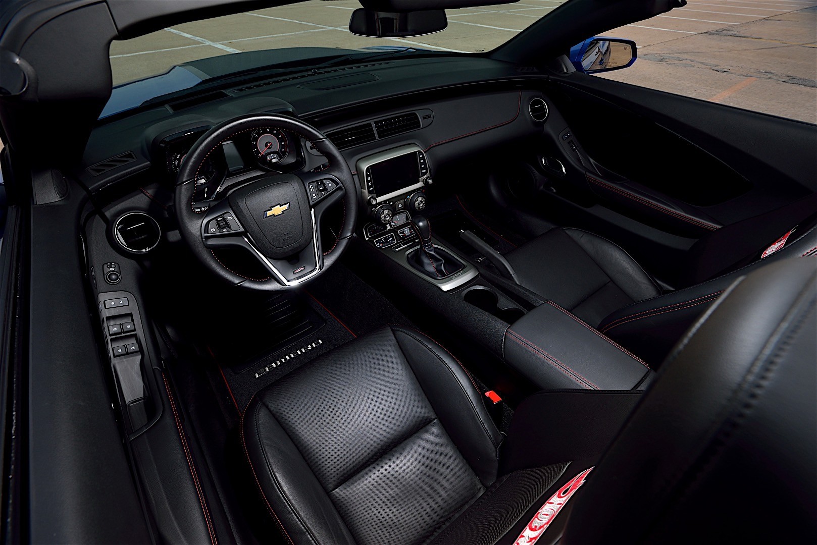 Chevrolet Camaro Convertible photo 81