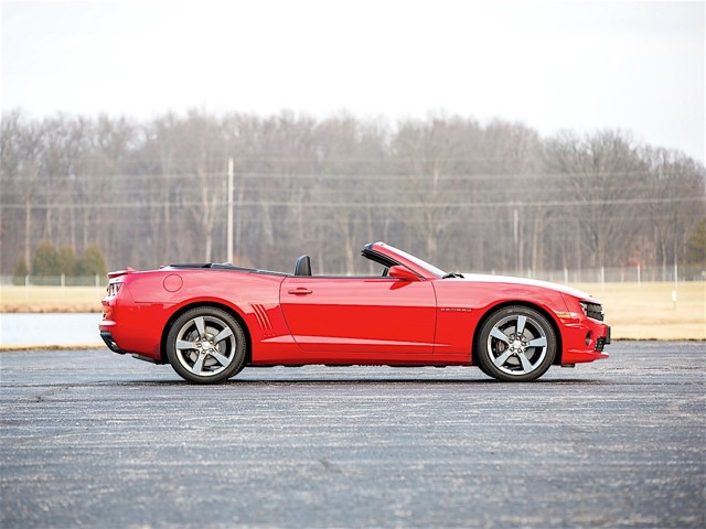Chevrolet Camaro Convertible foto 27