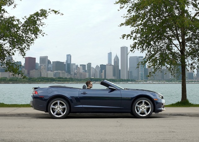 Chevrolet Camaro Convertible foto 3