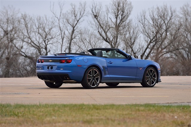 Chevrolet Camaro Convertible foto 40
