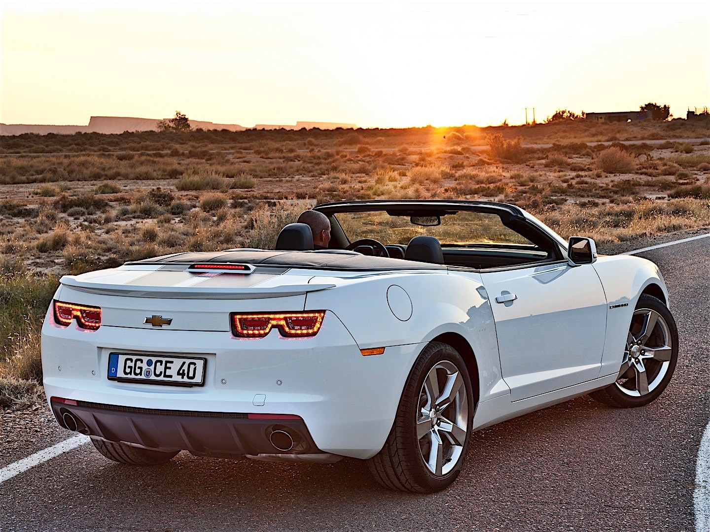 Chevrolet Camaro Convertible photo 43