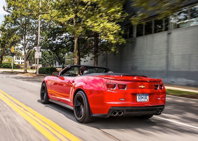 Chevrolet Camaro Convertible foto 14