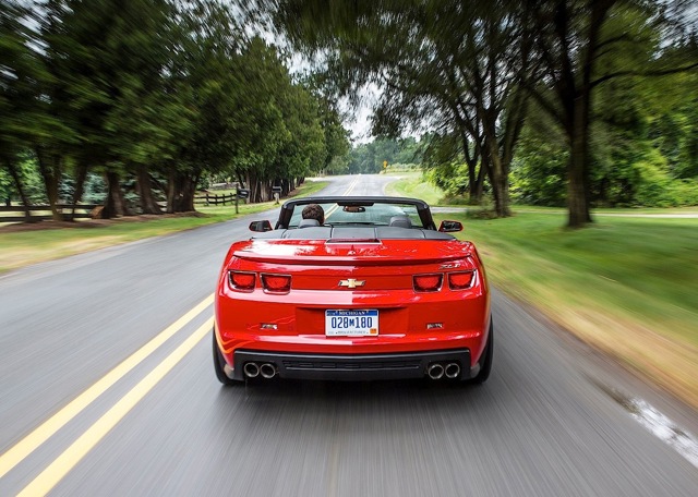 Chevrolet Camaro Convertible foto 35
