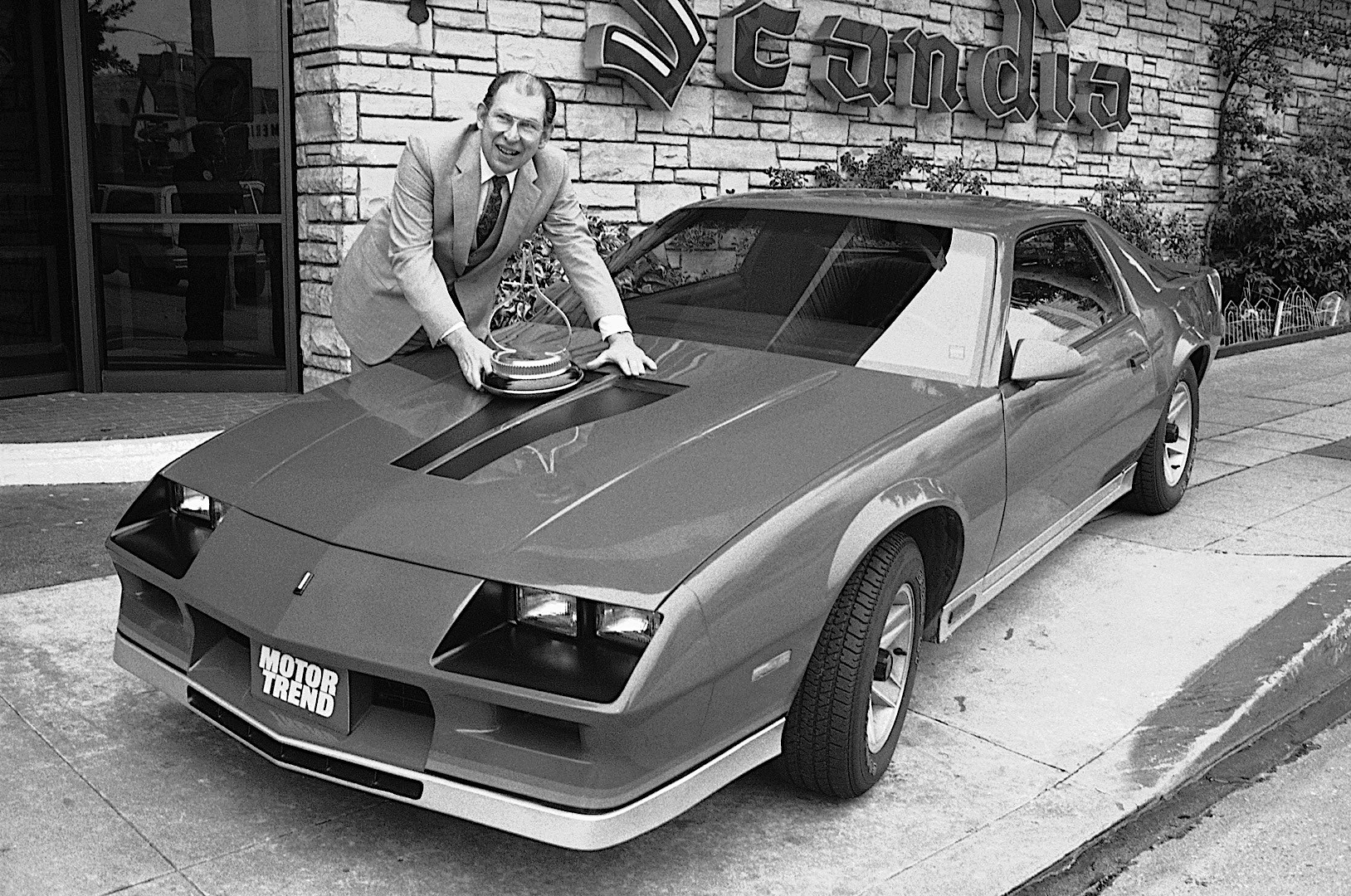 Chevrolet Camaro photo 11