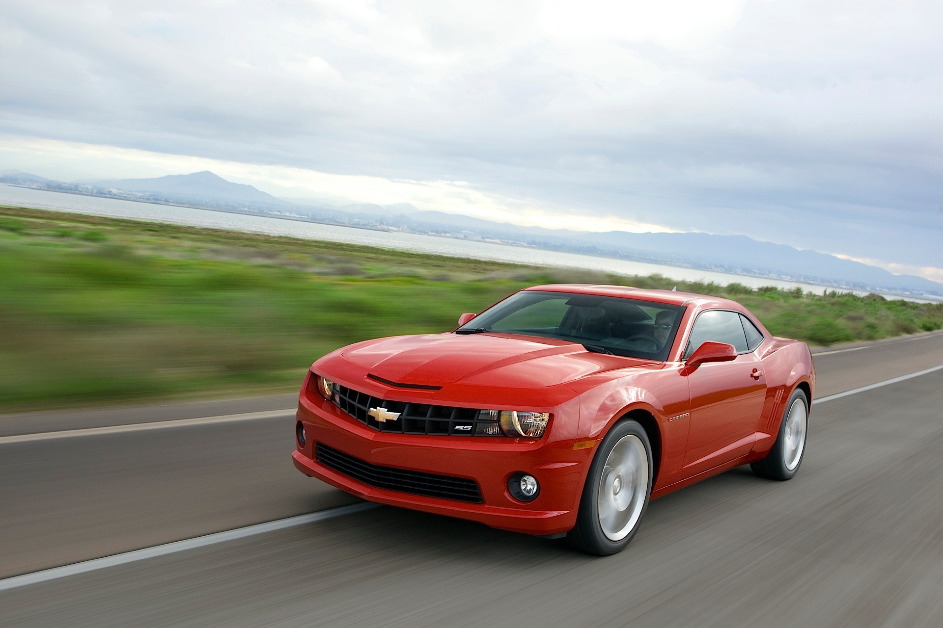 Chevrolet Camaro photo 3
