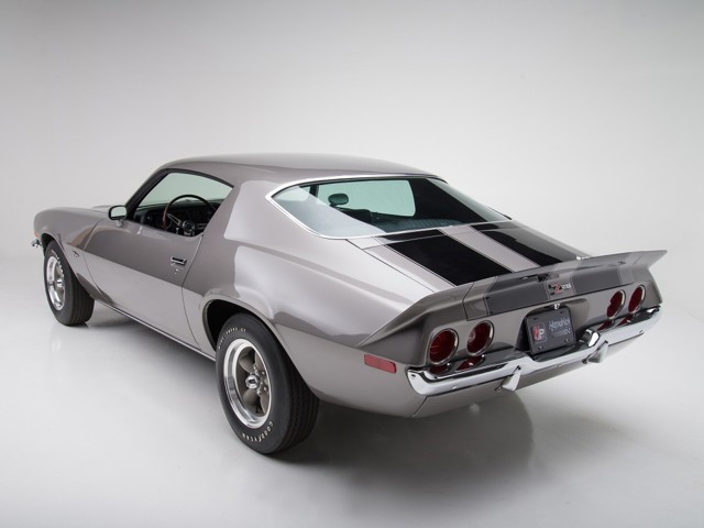 Chevrolet Camaro photo 4