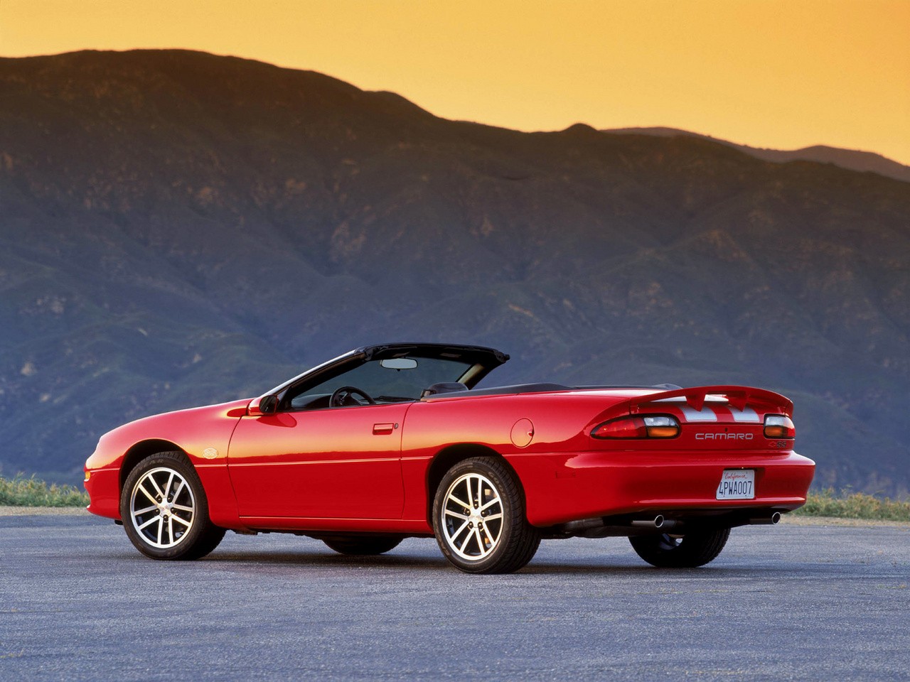 Chevrolet Camaro photo 3