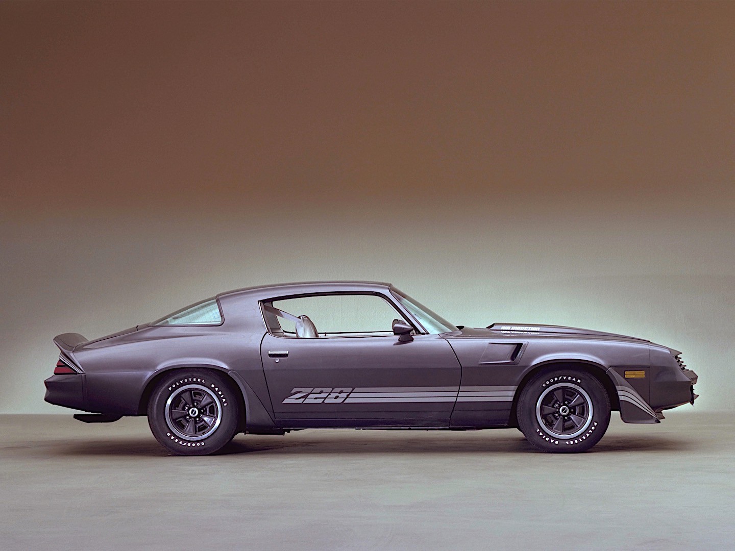 Chevrolet Camaro photo 12