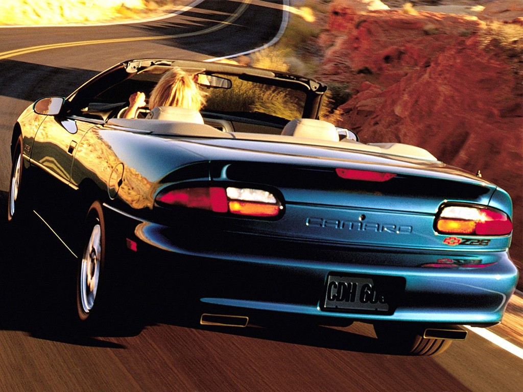 Chevrolet Camaro photo 3