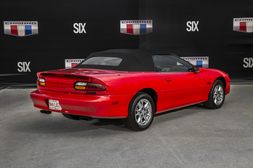 Chevrolet Camaro photo 5