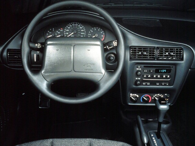 Chevrolet Cavalier photo 16